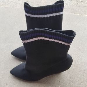 Womans size 9 pull on heeled boots